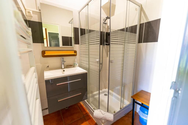 Bathroom 3, Gîtes Le grand Renaud, Isère