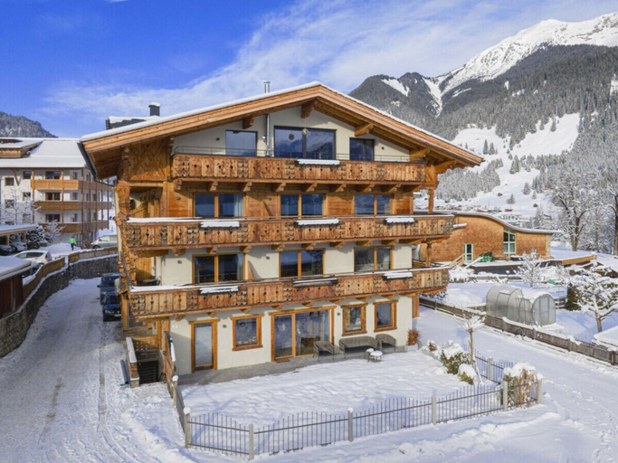 Exterior 4, Apartment in Lermoos With Terrace, Reutte