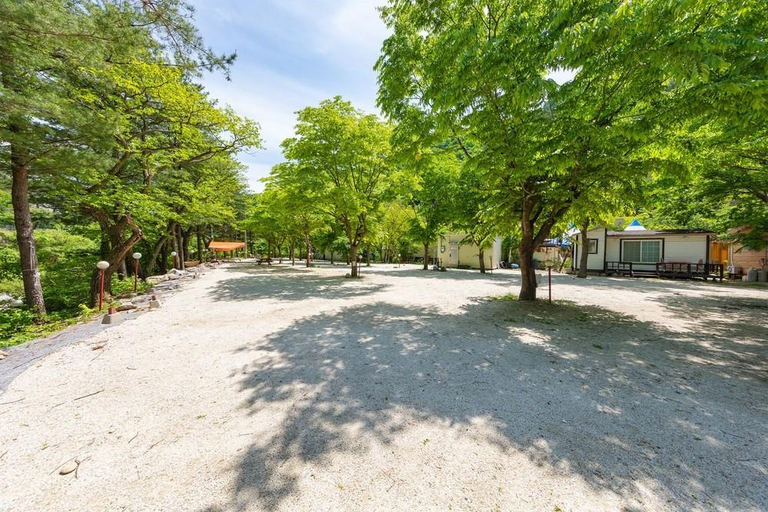 Others 4, Gapyeong Songuh Naksi Sansu Pension, Gapyeong