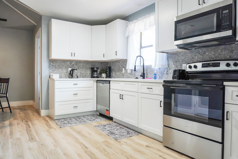 Private kitchen 4, West Oak House, Collin