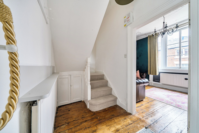 Interior 5, 2 Bed Flat - Sleeps 4 - Wifi - Carpark, Staffordshire