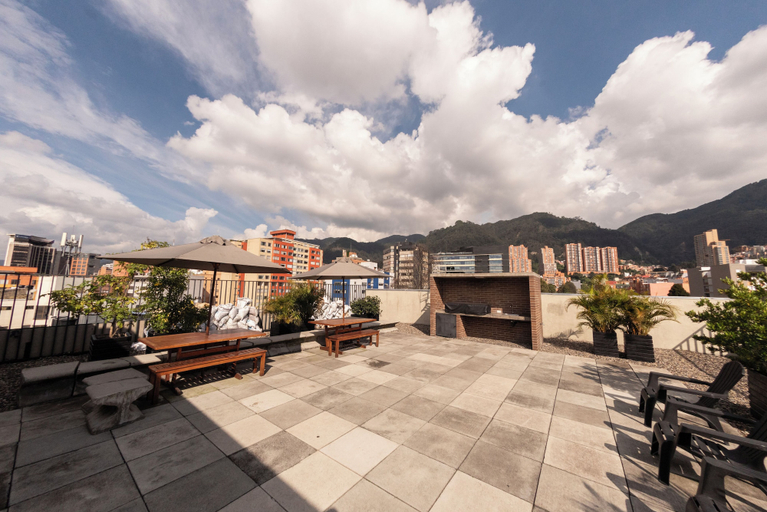 Outdoor dining 2, Studio artístico Chapinero Alto Zona G, Santafé de Bogotá