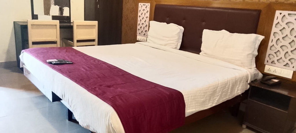 Room 3, Hotel Nesam Grand By M&D Hospitality, Virudunagar