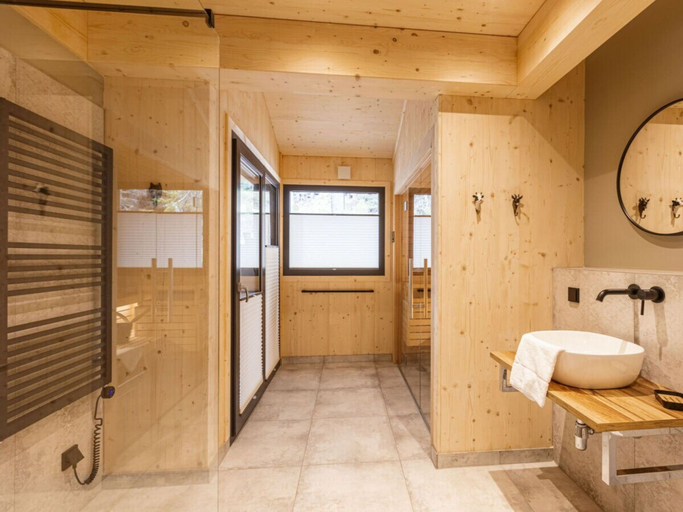 Bathroom 5, Superior Chalet #19 With Sauna & Hot Tub, Murau