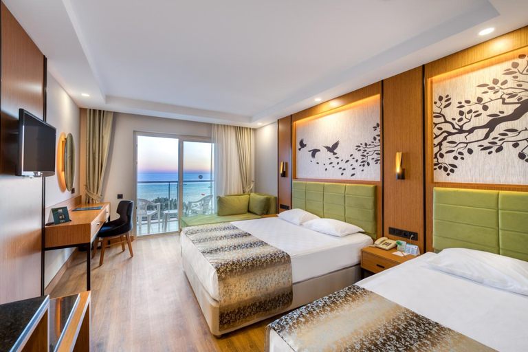 Bedroom 3, Sealife Buket Resort & Beach Hotel, Manavgat