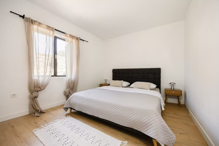 Room 2, Villa Jadra, Sali