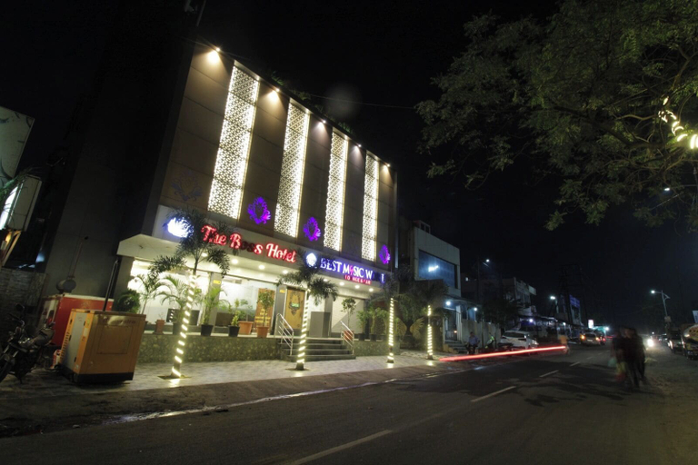 Exterior 2, The Boss, Nagpur