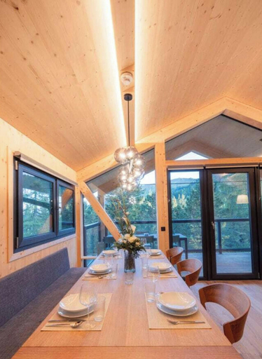 Dining 4, Superior Chalet #30 With Sauna & Hot Tub, Murau