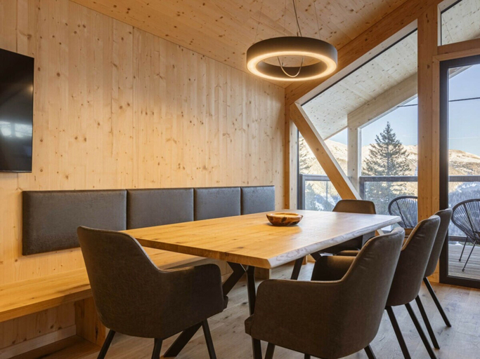 Dining 2, Superior Chalet # 8 With Sauna & Hot Tub, Murau