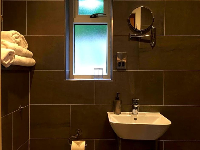 Bathroom 3, Rosemount Boutique B&B, South Lanarkshire
