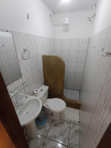 Bathroom, MarÃ© Mansa Pousada & Hostel, Itacaré