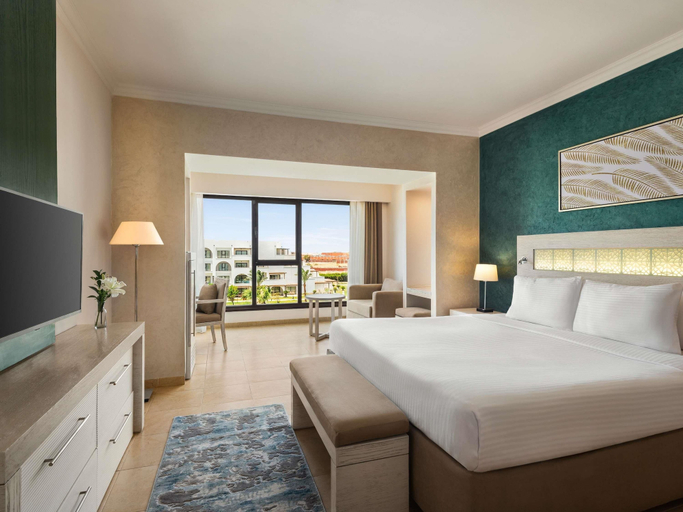 Bedroom 4, Mövenpick Waterpark Resort & Spa Soma Bay, Safaja