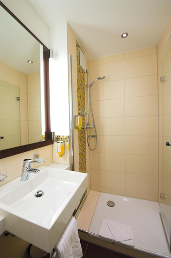Bathroom 4, Best Western Hotel Kaiserhof, Bonn
