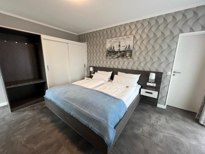 Bedroom 4, Strand Hotel Dangast, Friesland