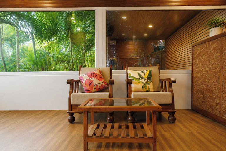 Living area 4, FabHotel Resorte Ferro, North Goa