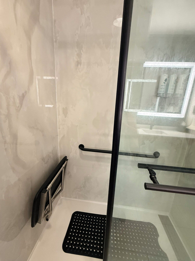Bathroom 5, Country Inn & Suites by Radisson, Lima, Allen