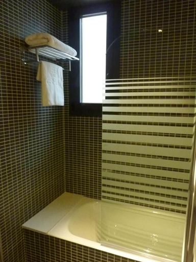 Bathroom 5, Hotel Barcelona House, Barcelona