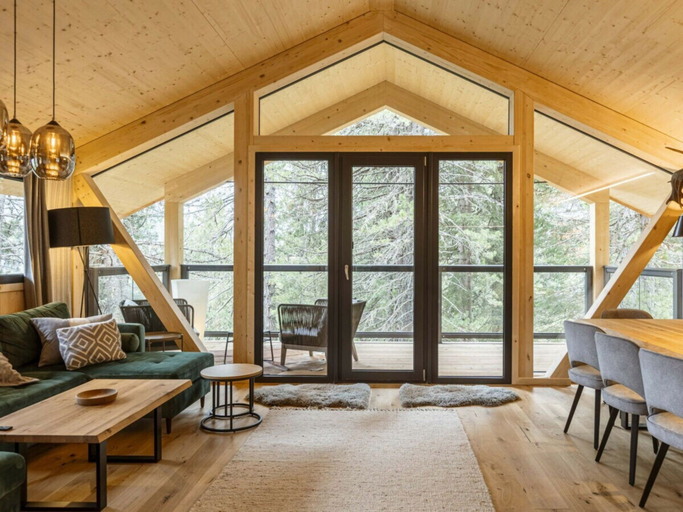 Living area 4, Superior Chalet #19 With Sauna & Hot Tub, Murau