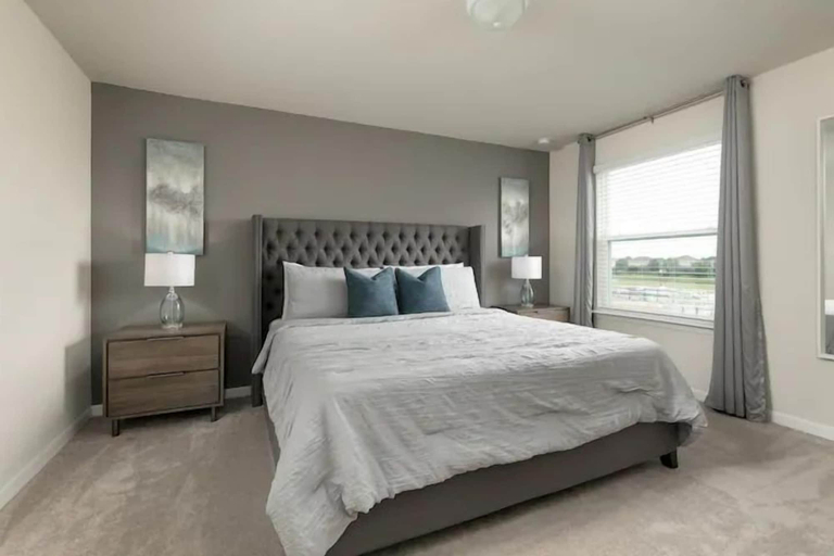 Interior 5, 5BR Near Parks w Themed Rooms, Pool @ Solterra, Polk
