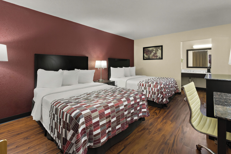 Bedroom 3, Red Roof Inn & Suites Cave City, Barren