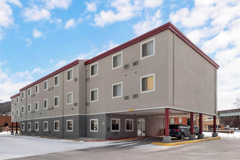 Exterior & Views 2, Red Roof Inn Johnstown, Cambria