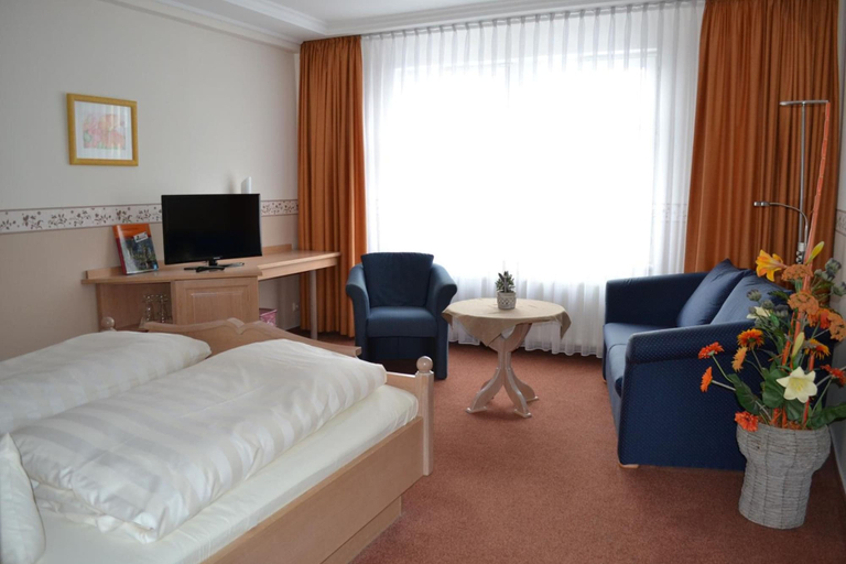 Bedroom 2, Hotel-Gasthof Rödertor, Ansbach