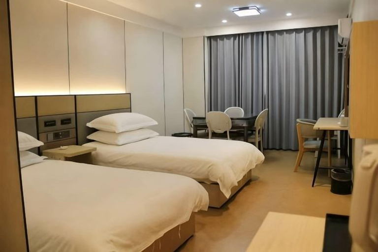 Bedroom 1, Dilang Holiday Hotel (Yangzhou Jiangdu Passenger Terminal Branch), Yangzhou