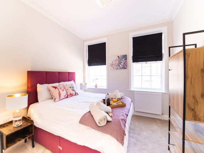 Room 2, Nice Apartment With Lush Rooftop Terrace, Norfolk