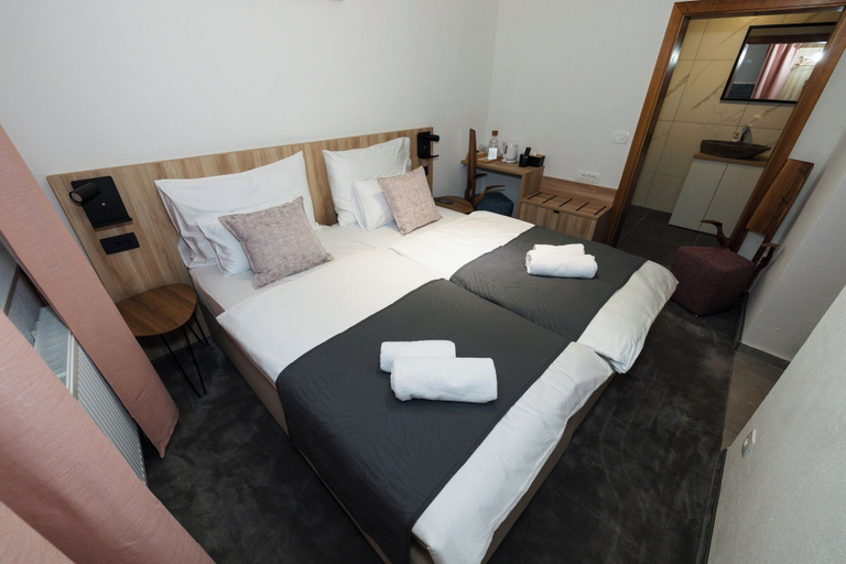 Room 2, Huch House Hotel and apartments, Kranj