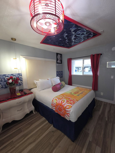 Room 2, Firefly Inn and Suites Hastings NE, Adams