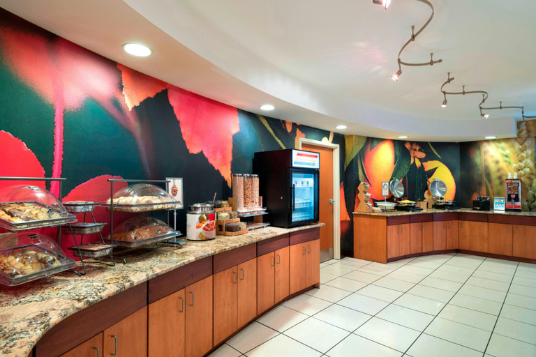 Food & Drinks 4, Fairfield Inn Suites State College, Centre
