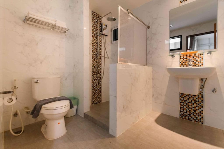 Bathroom 5, Glai Gan Place Hotel Saraburi, Muang Saraburi