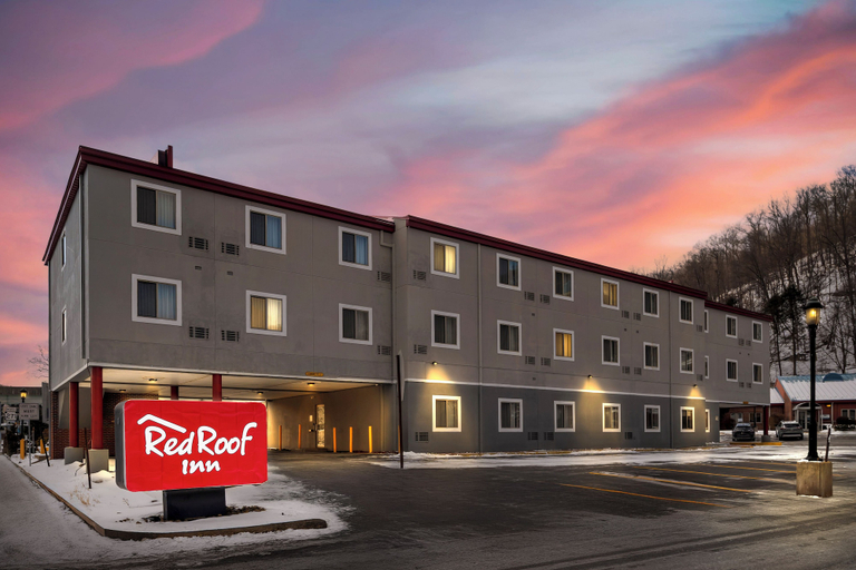 Exterior & Views 2, Red Roof Inn Johnstown, Cambria