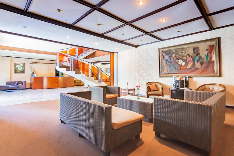 Public Area, Dequr Hotel Dipati Ukur Mitra RedDoorz, Bandung