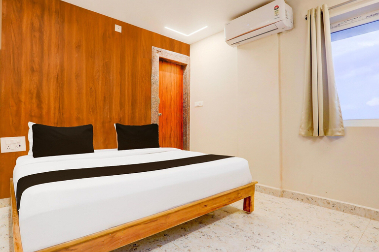 Room 2, Premium Hotel Rama Grand, Chittoor