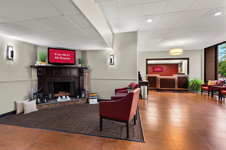 Food & Drinks 5, Red Roof Inn Norwich, Chenango