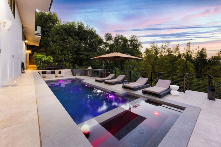 Sport & Beauty, Caverna Estate, Los Angeles