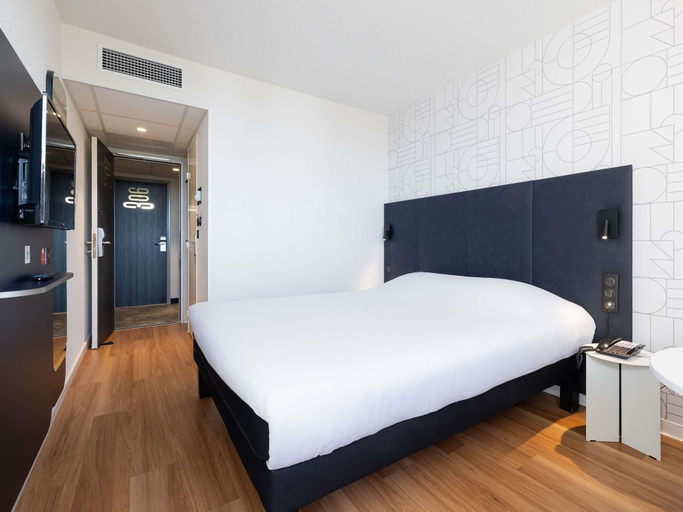 Bedroom 3, Hôtel ibis Beziers Est Mediterranee, Hérault