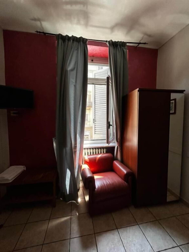 Others 5, Hotel Ferrucci, Torino