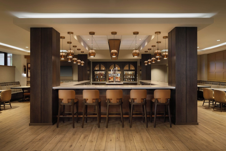 Food & Drinks 5, Embassy Suites by Hilton Lexington/UK Coldstream, Fayette