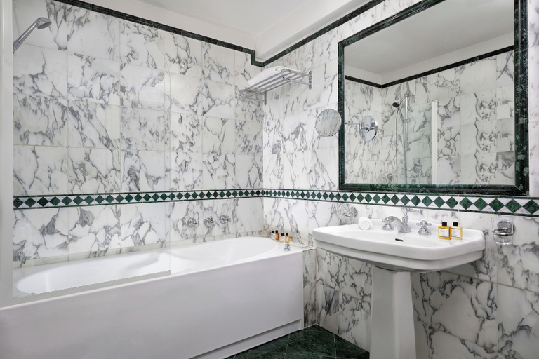 Bathroom 4, Sina Palazzo Sant'Angelo, Venezia
