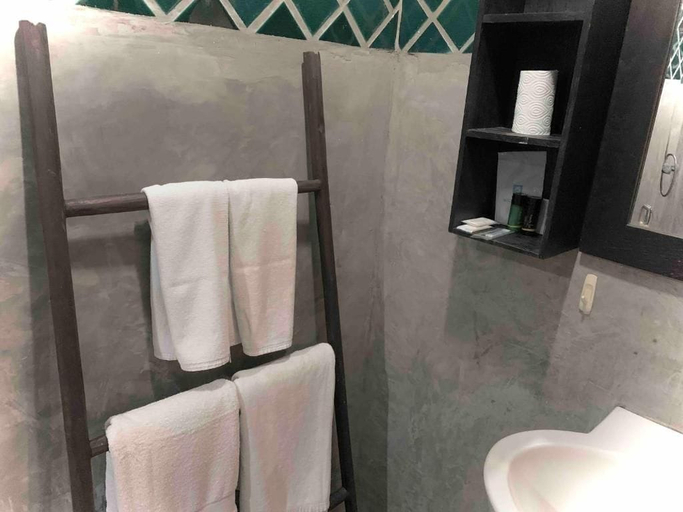 Bathroom 3, Thapae Boutique House, Muang Chiang Mai