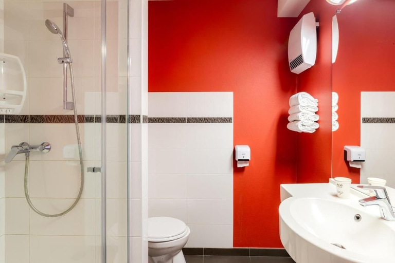 Bathroom 4, Ace Hotel Arras Beaurains, Pas-de-Calais
