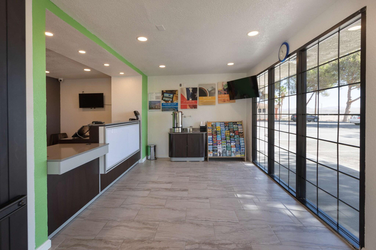 Public Area 2, Studio 6 Barstow, CA, San Bernardino