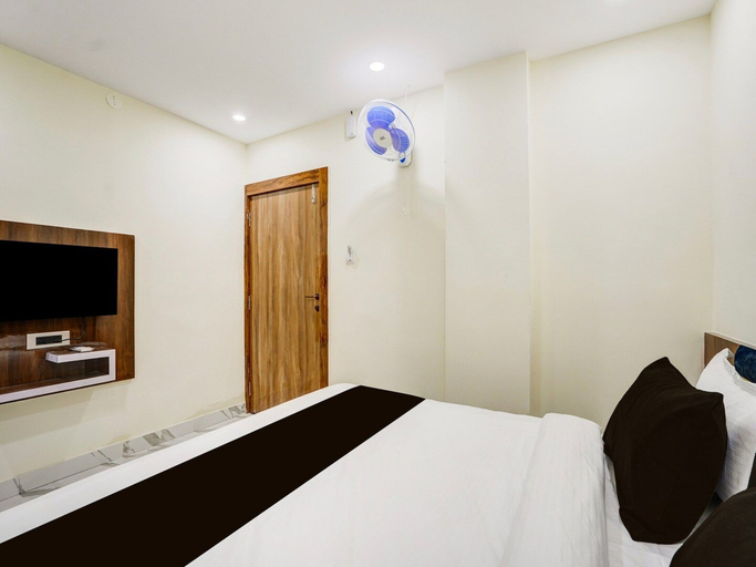 Room 5, Suite Room Hotel Simran, Rajkot