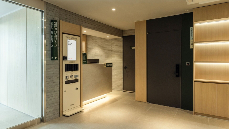 Lobby 4, Muonjae Suwon Heanggung, Suwon