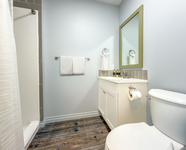 Bathroom 5, Coast Red Deer Hotel, Division No. 8