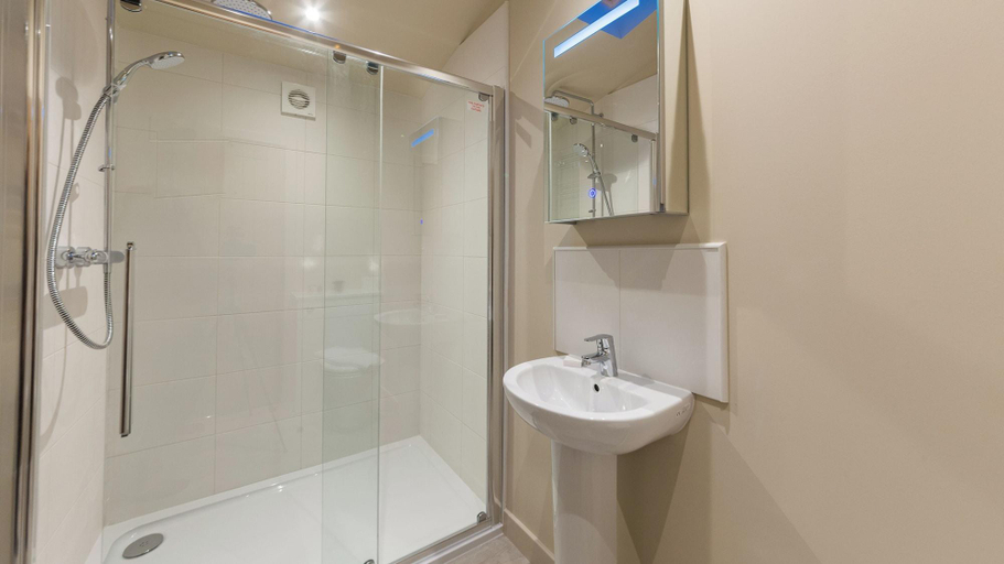 Bathroom 3, Balloch Park, Perthshire and Kinross