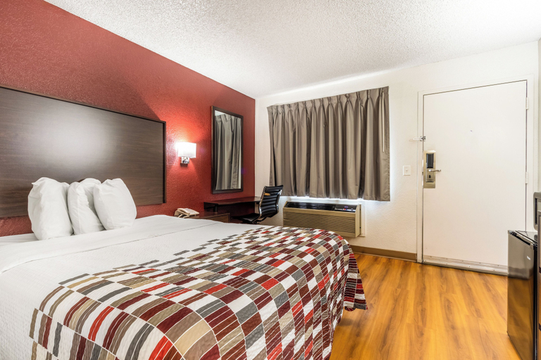 Bedroom 2, Red Roof Inn Phoenix - Midtown, Maricopa