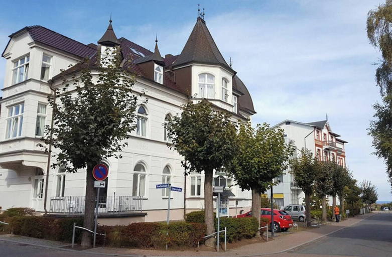 Primary image